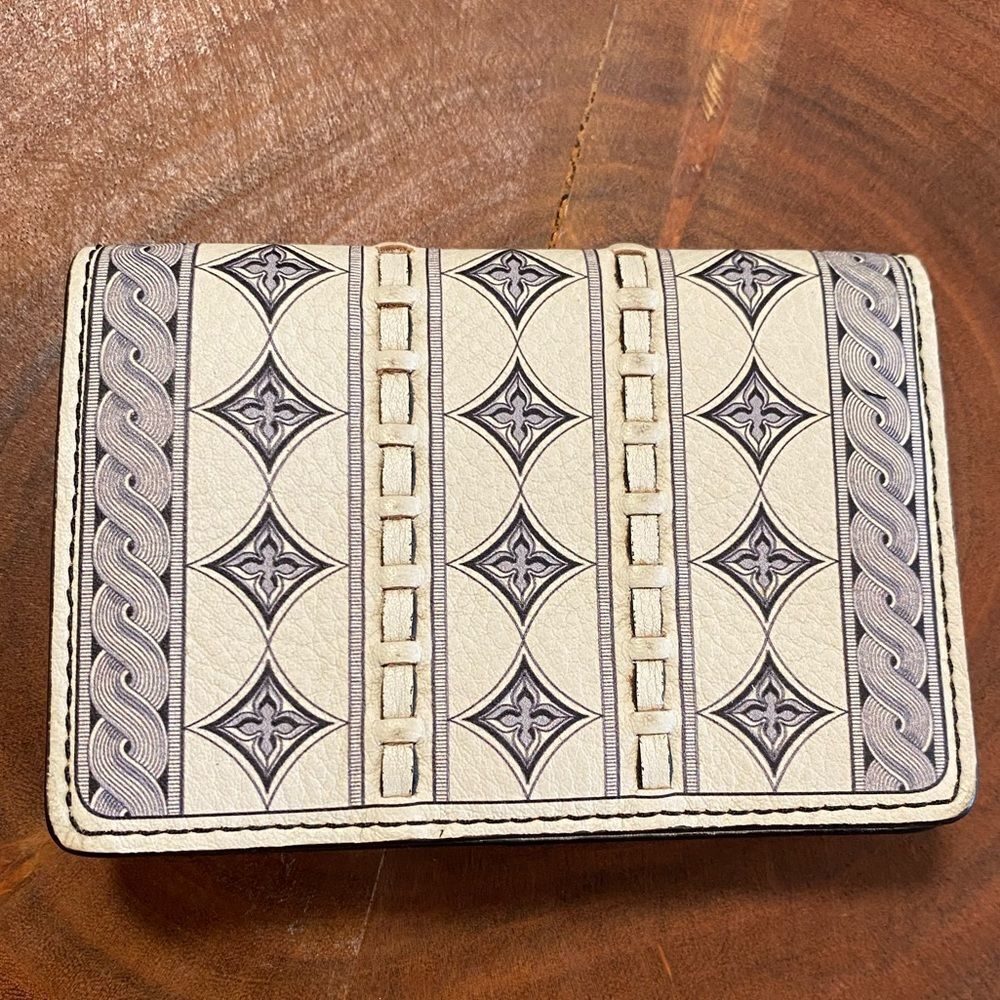 NEW Brighton‎ white ferlorenze credit card wallet